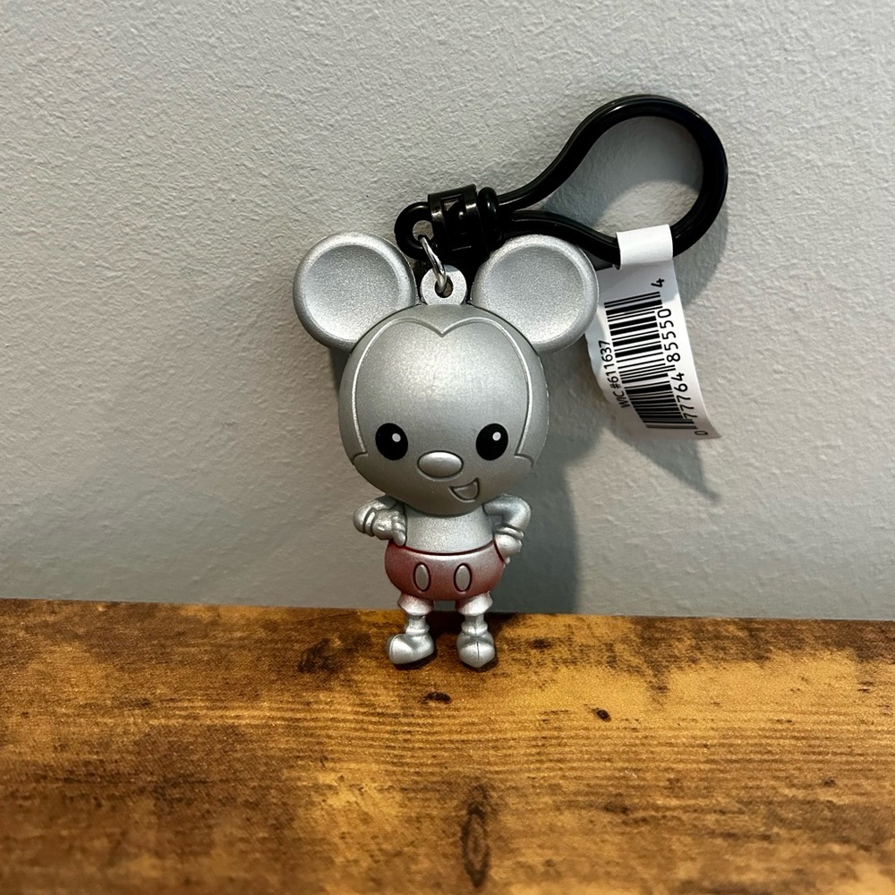 Mickey Mouse (Opened Pouch) + Lot Of 2 UNOPENED BLIND BAG Disney 100 Figure Clip